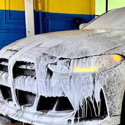 CAR SHAMPOOING
